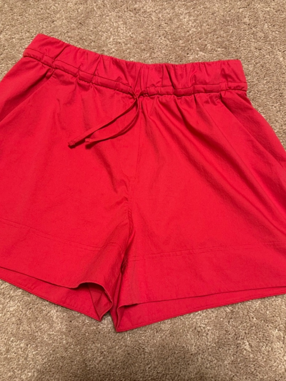Lululemon Stroll at Sundown Shorts Medium